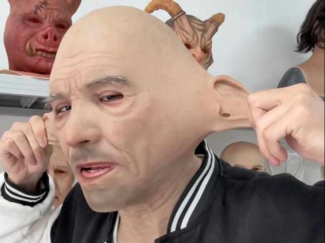 直播让带面具吗