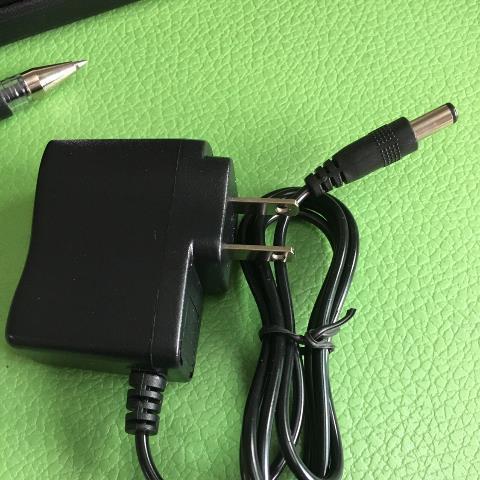10v扩音器充电器