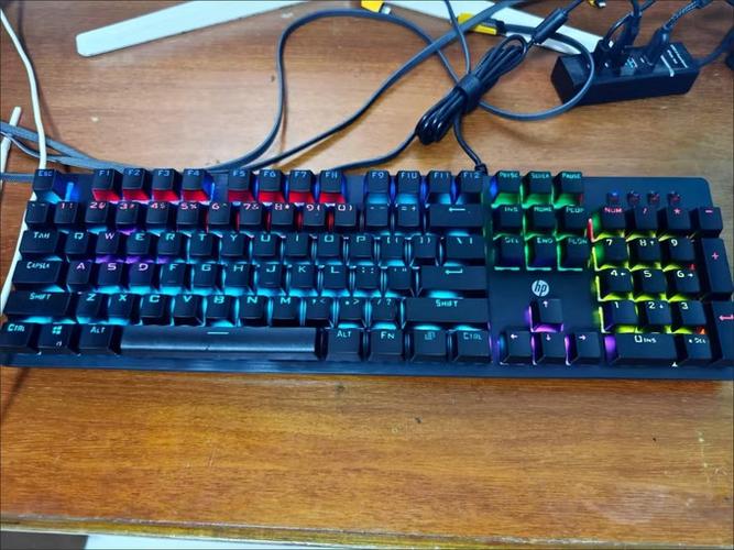 惠普机械键盘gk100调整灯光