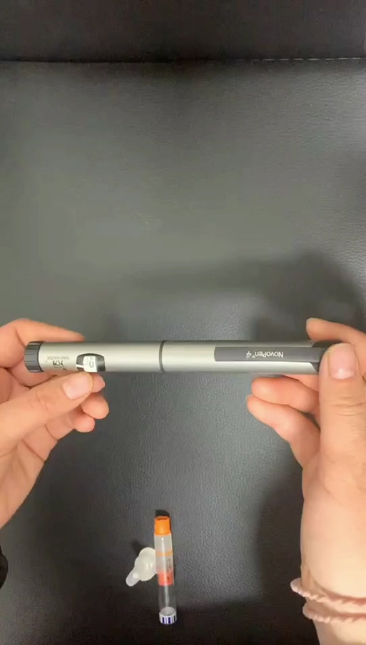 板子的笔怎么换笔芯