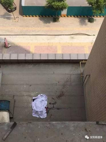 从一楼跳下来会死吗