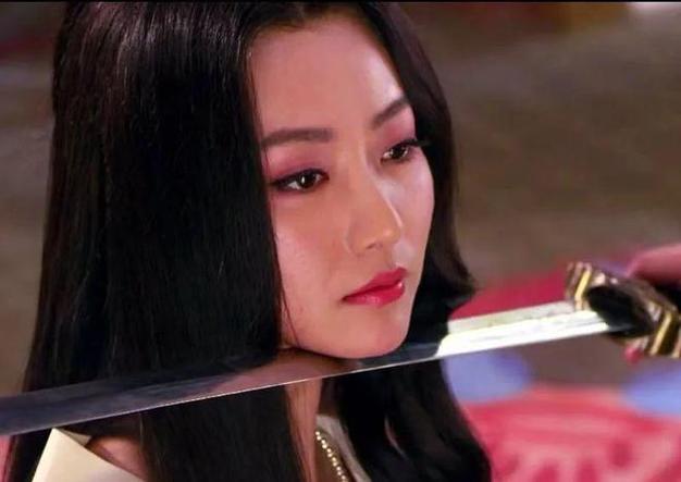 上古卷轴美女被砍成两半