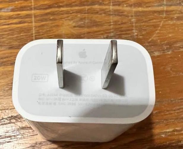 苹果充电头保质期多久