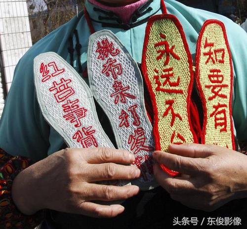 被巨大娘扔入鞋子里当鞋垫截图2