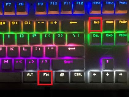 雷蛇键盘怎么设置灯光常亮