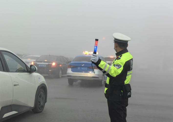 雾天闯红灯会被拍到吗