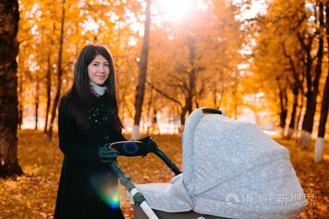 妈妈与流浪汉乞丐小说叫什么